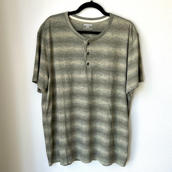Express Short Sleeve Henley - Green - Picture 1 of 3